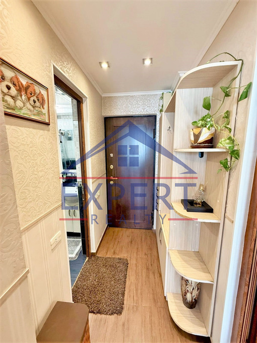 ԿԵՆՏՐՈՆ, ԿՈՂԲԱՑԻ ՓՈՂՈՑ, 2 ՍԵՆՅԱԿ