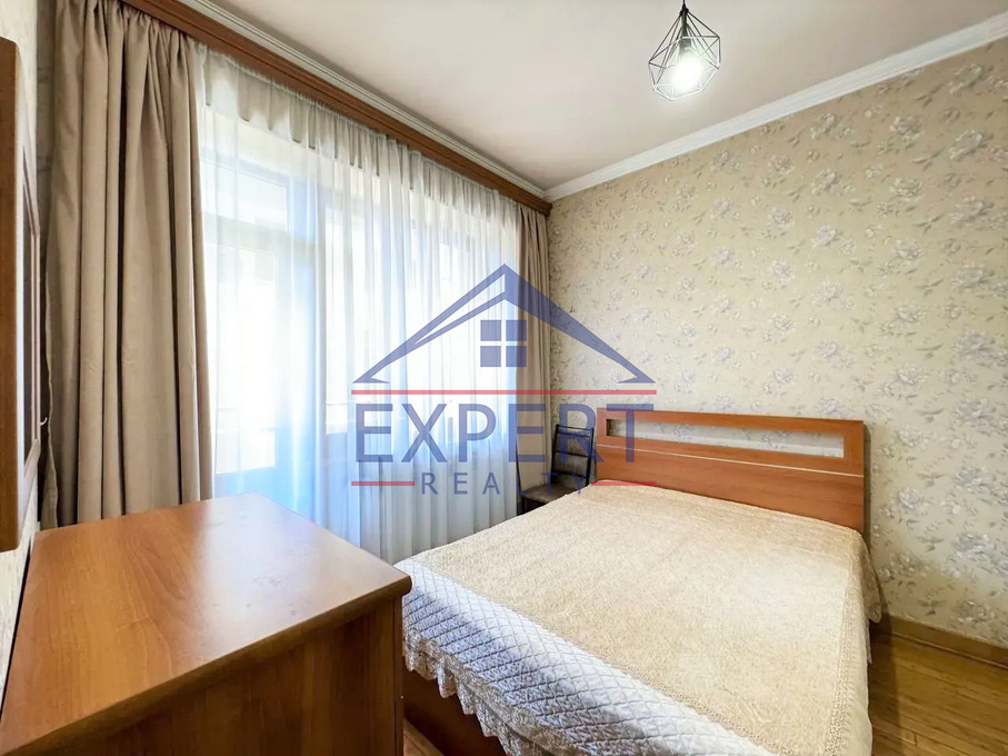 ԿԵՆՏՐՈՆ, ԱՐԳԻՇՏԻ ՓՈՂՈՑ, 2 ՍԵՆՅԱԿ