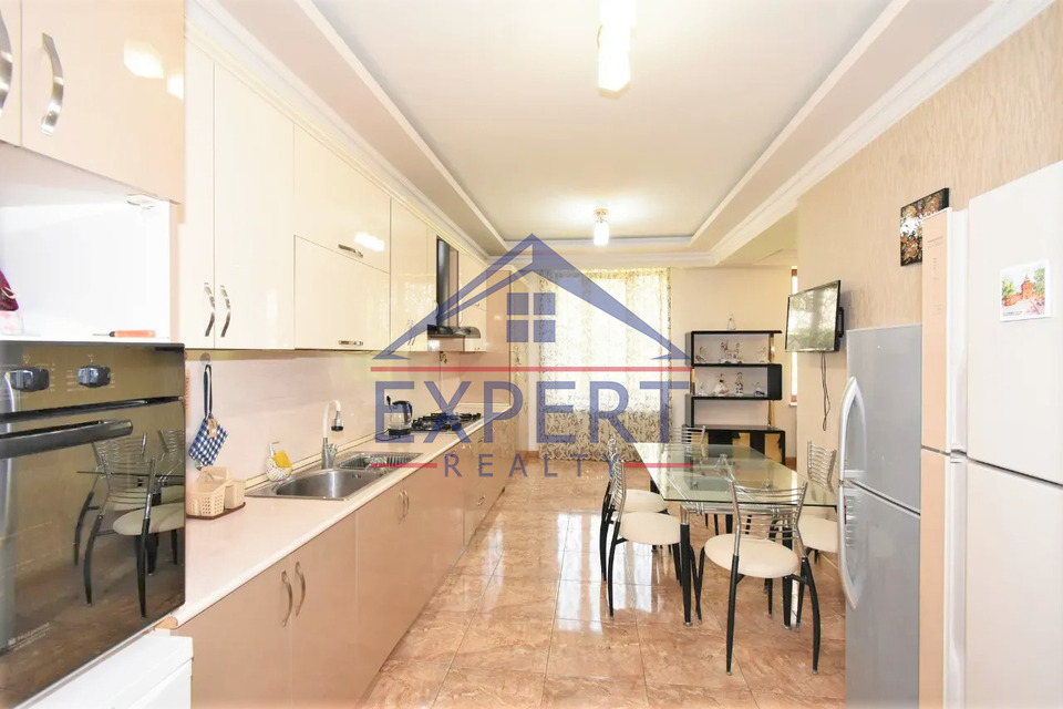 ԱՐԱԲԿԻՐ, ԿԻԵՎՅԱՆ ՓՈՂՈՑ, 4 ՍԵՆՅԱԿ