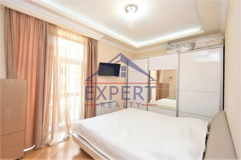 ԱՐԱԲԿԻՐ, ԿԻԵՎՅԱՆ ՓՈՂՈՑ, 4 ՍԵՆՅԱԿ