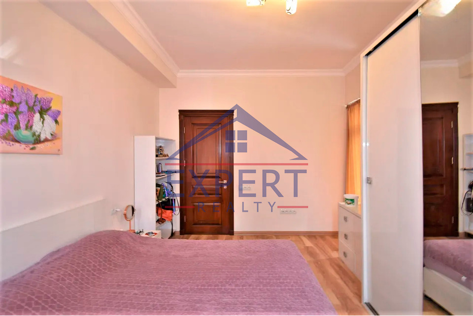 ԱՐԱԲԿԻՐ, ԿԻԵՎՅԱՆ ՓՈՂՈՑ, 4 ՍԵՆՅԱԿ