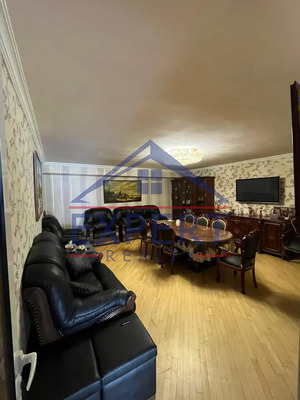 ԱՐԱԲԿԻՐ, ԱՐՄԵՆ ԳՈՒԼԱԿՅԱՆ ՓՈՂՈՑ, 3 ՍԵՆՅԱԿ