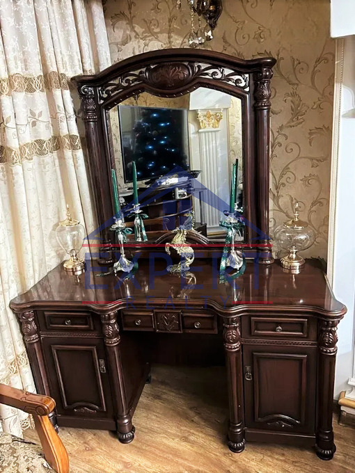 ԿԵՆՏՐՈՆ, ՍԻՍՎԱՆԻ ՓՈՂՈՑ, 3 ՍԵՆՅԱԿ