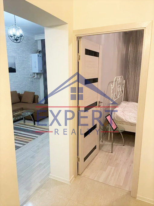 ԿԵՆՏՐՈՆ, ՎԵՐԻՆ ԱՆՏԱՌԱՅԻՆ, 2 ՍԵՆՅԱԿ