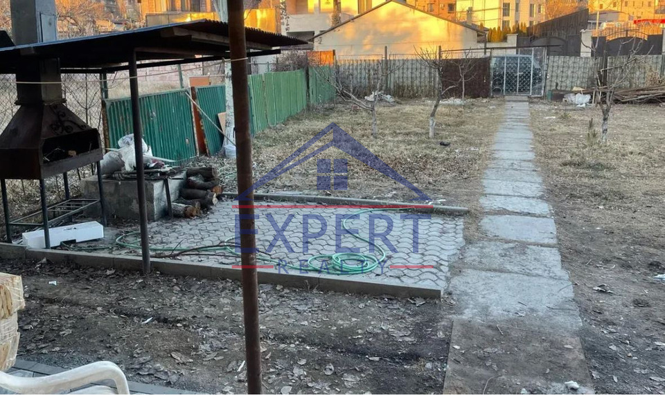 ՔԱՆԱՔԵՌ ԶԵՅԹՈՒՆ,ԳՈԳՈԼԻ ՓՈՂՈՑ 3  ՍԵՆՅԱԿ