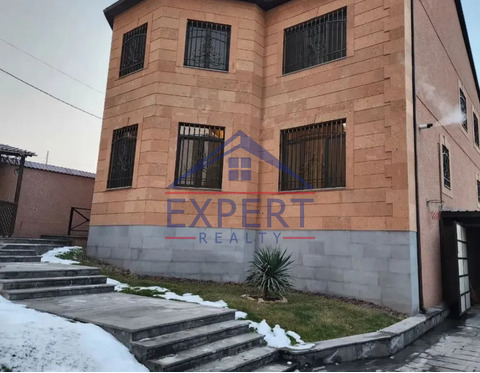 ԱՎԱՆ, ԱՃԱՌՅԱՆ ՓՈՂՈՑ, 8 ՍԵՆՅԱԿ