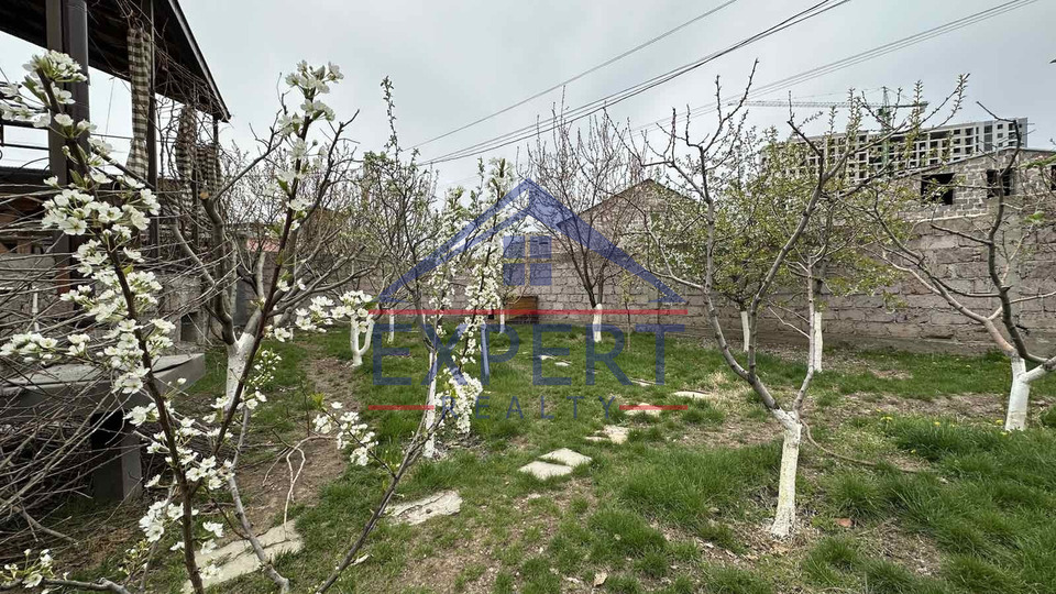 ԱՎԱՆ, ՊԱՐՈՒՅՐ ՍԵՎԱԿ ԹԱՂԱՄԱՍ, 2 ՀԱՐԿԱՆԻ ԱՌԱՆՁՆԱՏՈՒՆ