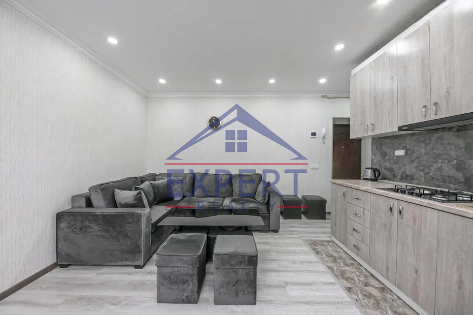 ԱՐԱԲԿԻՐ, ՎԱՀՐԱՄ ՓԱՓԱԶՅԱՆ ՓՈՂՈՑ, 2 ՍԵՆՅԱԿ