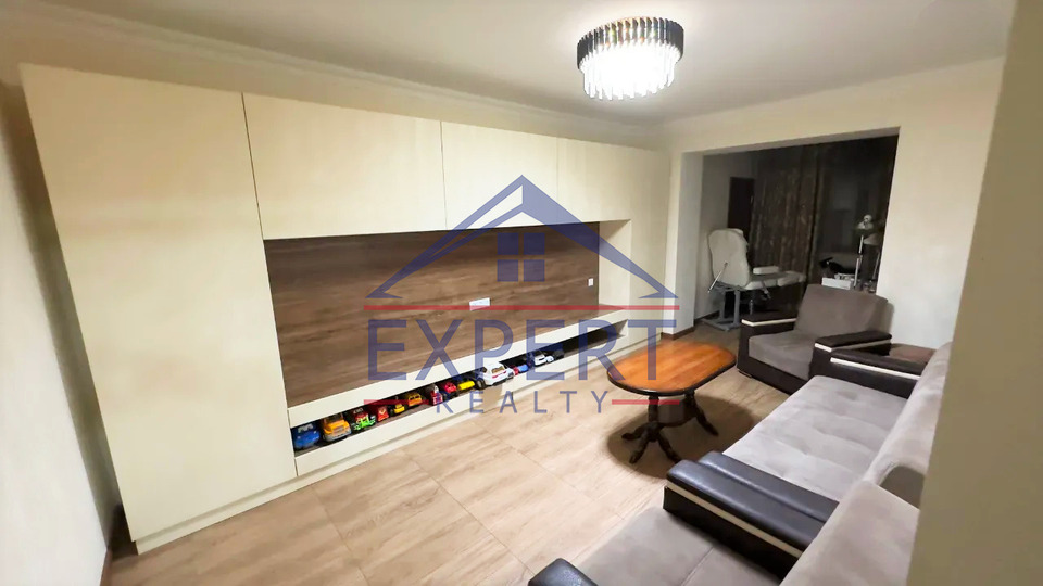 ԱՐԱԲԿԻՐ, ԳՅՈՒԼԲԵՆԿՅԱՆ ՓՈՂՈՑ, 2 ՍԵՆՅԱԿ