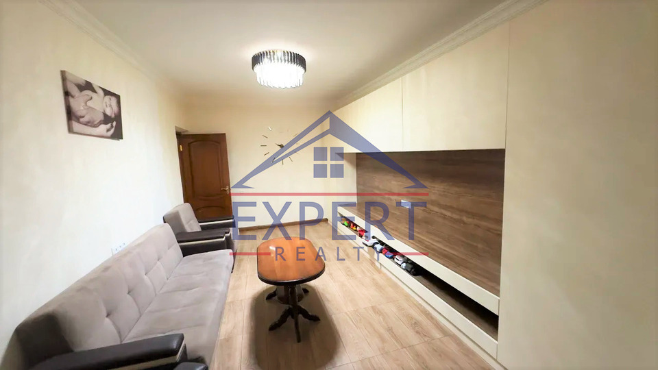 ԱՐԱԲԿԻՐ, ԳՅՈՒԼԲԵՆԿՅԱՆ ՓՈՂՈՑ, 2 ՍԵՆՅԱԿ