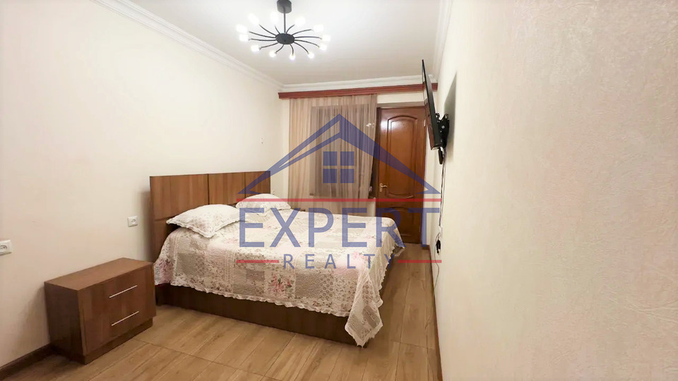 ԱՐԱԲԿԻՐ, ԳՅՈՒԼԲԵՆԿՅԱՆ ՓՈՂՈՑ, 2 ՍԵՆՅԱԿ