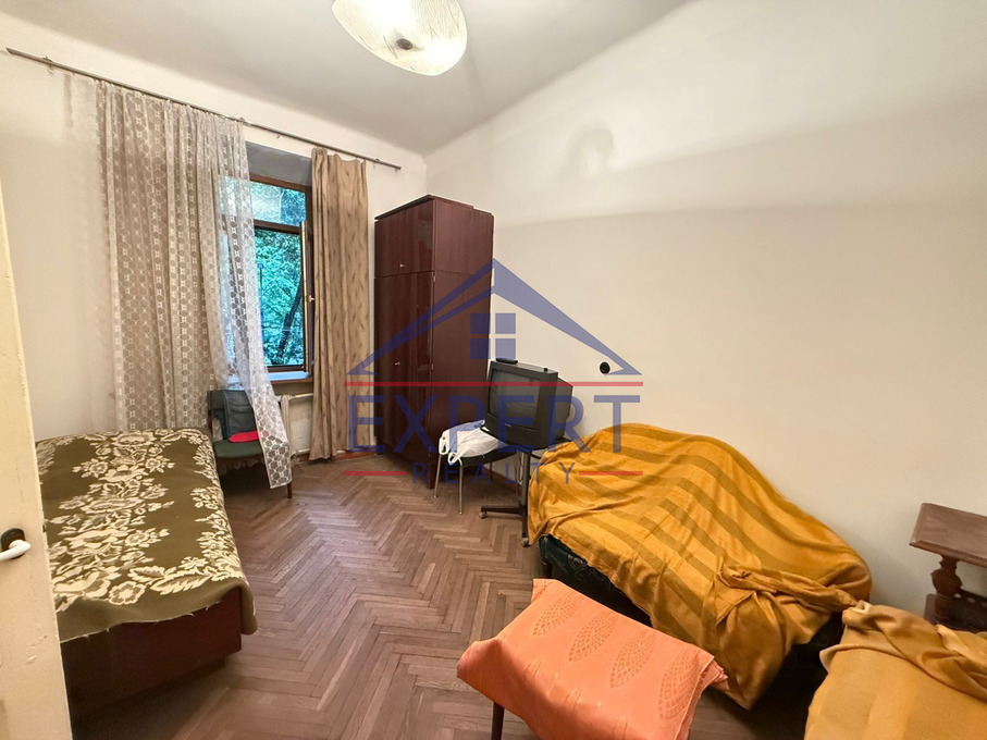 ԿԵՆՏՐՈՆ, ՄՈՍԿՈՎՅԱՆ ՓՈՂՈՑ, 4 ՍԵՆՅԱԿ