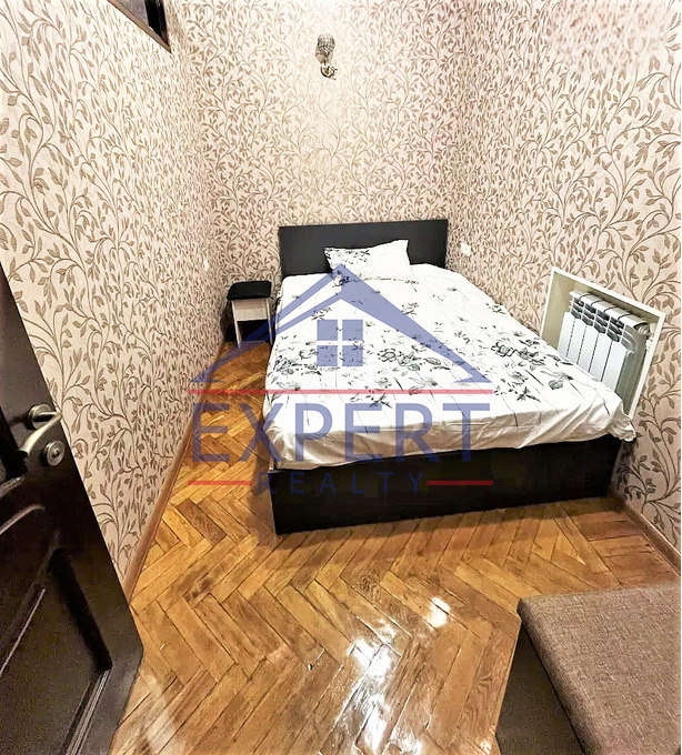 ԿԵՆՏՐՈՆ, ՍԱՅԱԹ ՆՈՎԱ ՓՈՂՈՑ, 2 ՍԵՆՅԱԿ