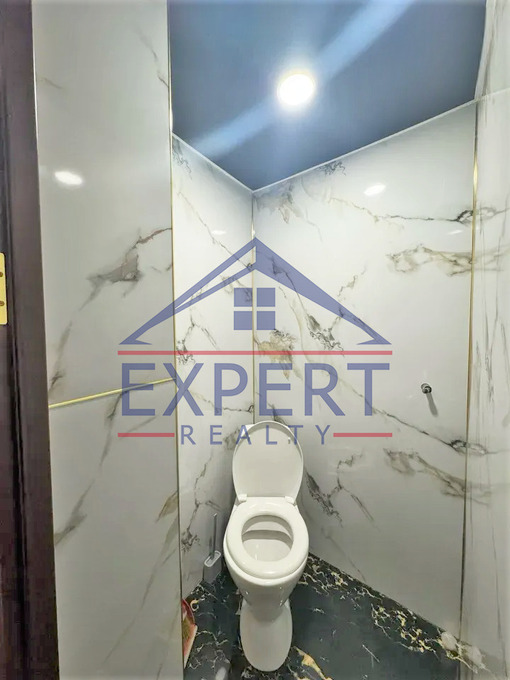 ԷՐԵԲՈՒՆԻ, ԽԱՂԱՂ ԴՈՆԻ ՓՈՂՈՑ, 4 ՍԵՆՅԱԿ