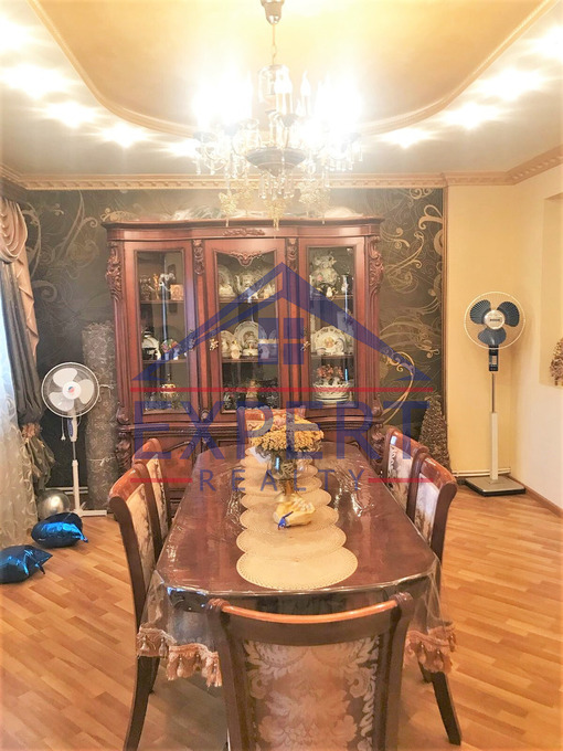 ԷՐԵԲՈՒՆԻ, ԱԹՈՅԱՆ ՓՈՂՈՑ, 4 ՍԵՆՅԱԿ