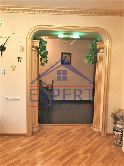 ԷՐԵԲՈՒՆԻ, ԱԹՈՅԱՆ ՓՈՂՈՑ, 4 ՍԵՆՅԱԿ