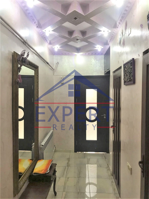 ԷՐԵԲՈՒՆԻ, ԱԹՈՅԱՆ ՓՈՂՈՑ, 4 ՍԵՆՅԱԿ