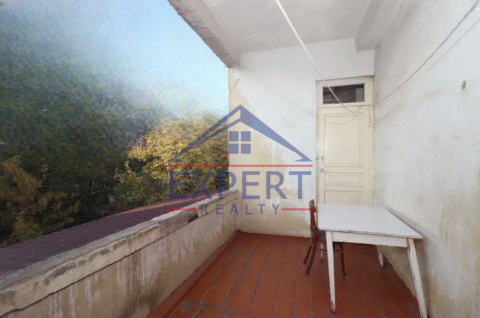 ԿԵՆՏՐՈՆ, ԱԲՈՎՅԱՆ ՓՈՂՈՑ, 3 ՍԵՆՅԱԿ