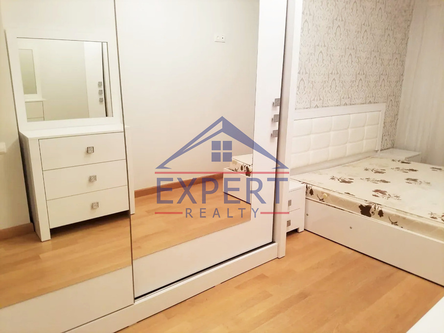 ԱՐԱԲԿԻՐ, ԿՈՄԻՏԱՍԻ ՊՈՂՈՏԱ, 3 ՍԵՆՅԱԿ