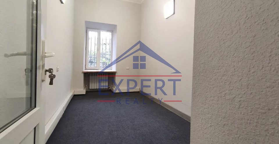 ԿԵՆՏՐՈՆ,ՄԱՇՏՈՑԻ ՊՈՂՈՏԱ 77ՔՄ