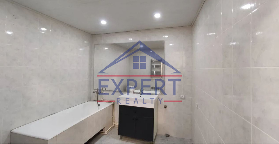 ԿԵՆՏՐՈՆ,ՄԱՇՏՈՑԻ ՊՈՂՈՏԱ 77ՔՄ