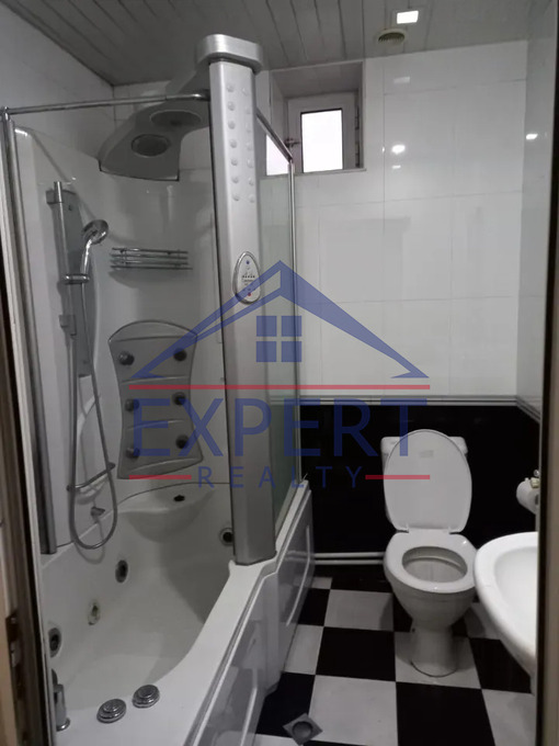 ԱՎԱՆ, ՄԱՐՇԱԼ ԽՈՒԴՅԱԿՈՎ ՓՈՂՈՑ, 3 ՀԱՐԿԱՆԻ ՔԱՐԵ ՏՈՒՆ