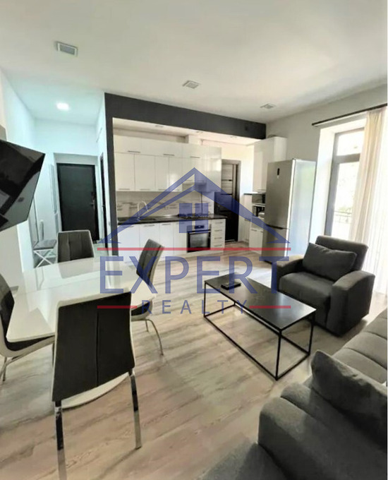 ԿԵՆՏՐՈՆ, ՀԱՆՐԱՊԵՏՈՒԹՅԱՆ ՓՈՂՈՑ, 4 ՍԵՆՅԱԿ