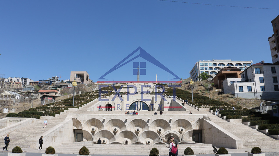 ԿԵՆՏՐՈՆ, ԹԱՄԱՆՅԱՆ ՓՈՂՈՑ, 3 ՍԵՆՅԱԿ