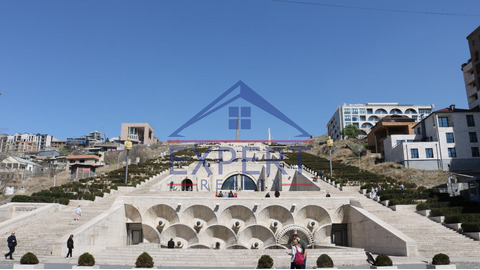 ԿԵՆՏՐՈՆ, ԹԱՄԱՆՅԱՆ ՓՈՂՈՑ, 3 ՍԵՆՅԱԿ