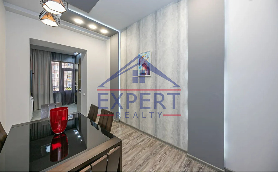 ԿԵՆՏՐՈՆ, ՄԱՇՏՈՑԻ ՊՈՂՈՏԱ, 3 ՍԵՆՅԱԿ