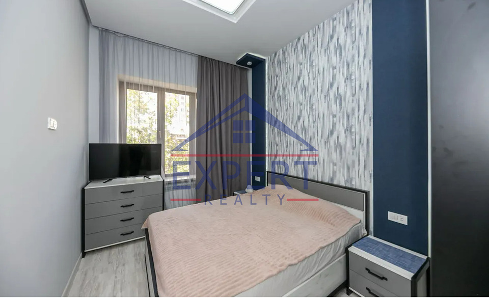 ԿԵՆՏՐՈՆ, ՄԱՇՏՈՑԻ ՊՈՂՈՏԱ, 3 ՍԵՆՅԱԿ