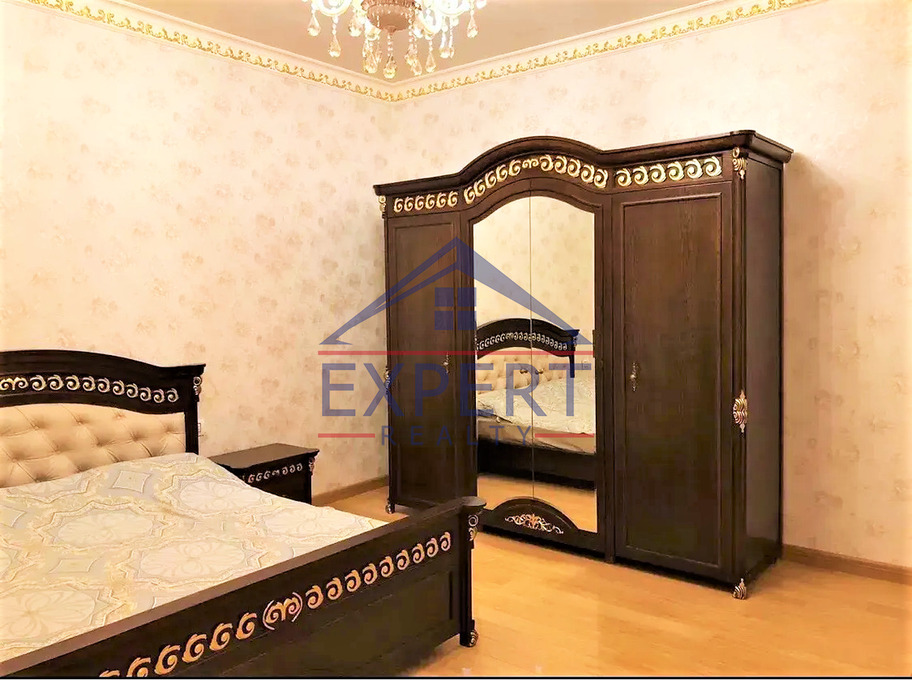 ԱՎԱՆ-ԱՌԻՆՋ, ՊԱՐՈՒՅՐ ՍԵՎԱԿ ԹԱՂԱՄԱՍ, 2 ՀԱՐԿԱՆԻ ԱՌԱՆՁՆԱՏՈՒՆ