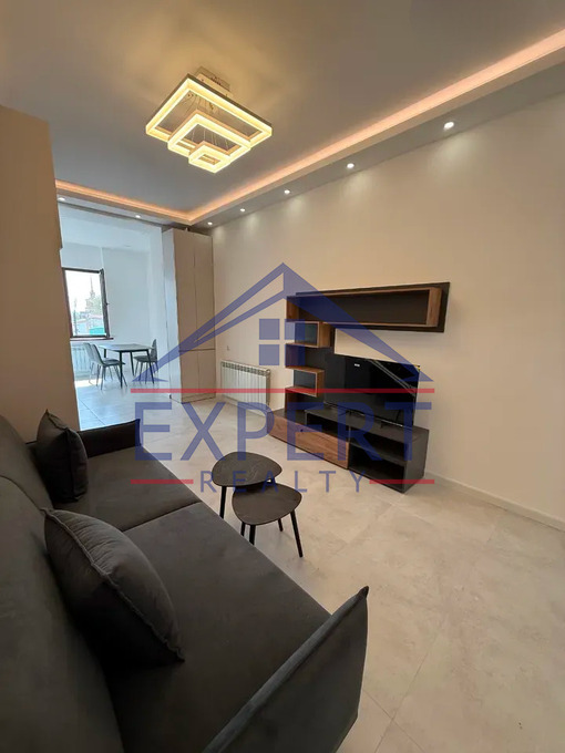 ԿԵՆՏՐՈՆ, ՏԻԳՐԱՆ ՄԵԾԻ ՊՈՂՈՏԱ, 2 ՍԵՆՅԱԿ