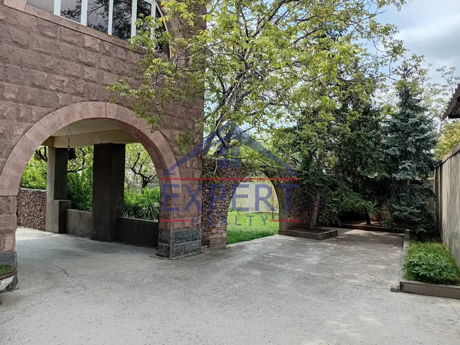 ԱՐԱԲԿԻՐ, ՂԱՓԱՆՑՅԱՆ ՓՈՂՈՑ, 3 ՀԱՐԿԱՆԻ ՔԱՐԵ ՏՈՒՆ