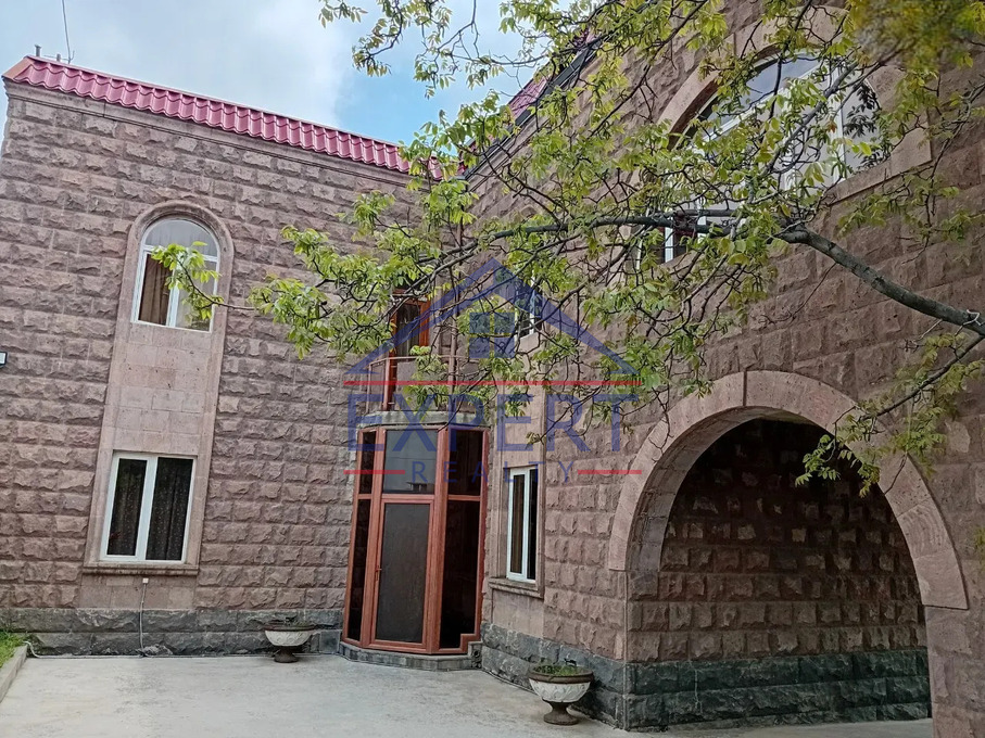 ԱՐԱԲԿԻՐ, ՂԱՓԱՆՑՅԱՆ ՓՈՂՈՑ, 3 ՀԱՐԿԱՆԻ ՔԱՐԵ ՏՈՒՆ