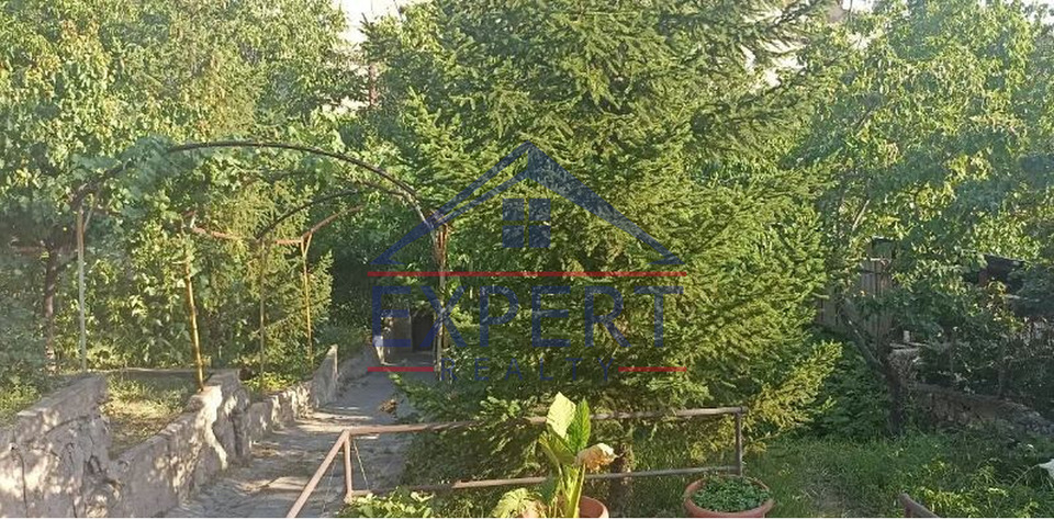 ՆՈՐՔ ՄԱՐԱՇ, ՍՈՒՐԵՆ ՍԱՖԱՐՅԱՆ, 700 ՔՄ