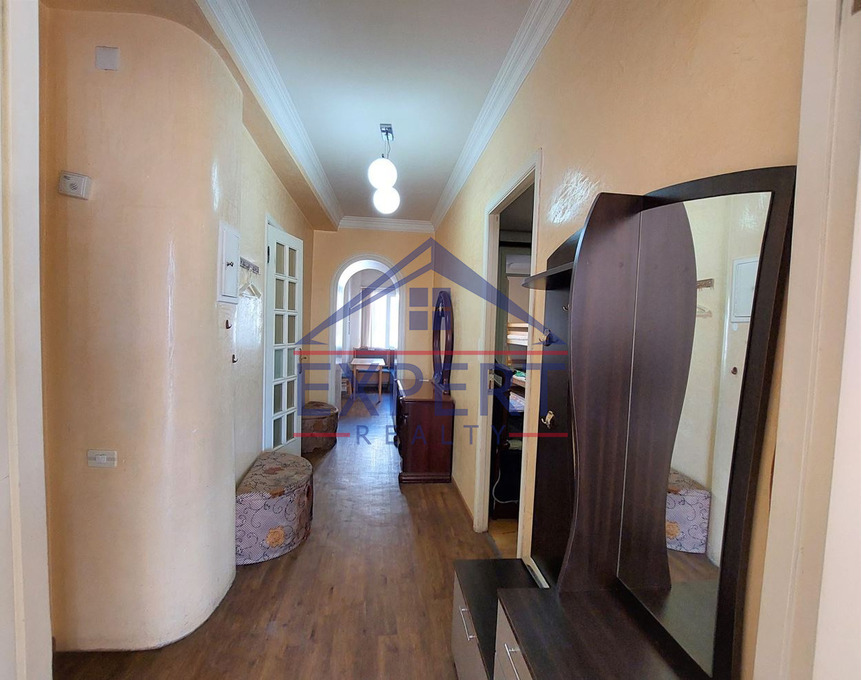 ԿԵՆՏՐՈՆ, ԶԱՔՅԱՆ ՓՈՂՈՑ, 3 ՍԵՆՅԱԿ