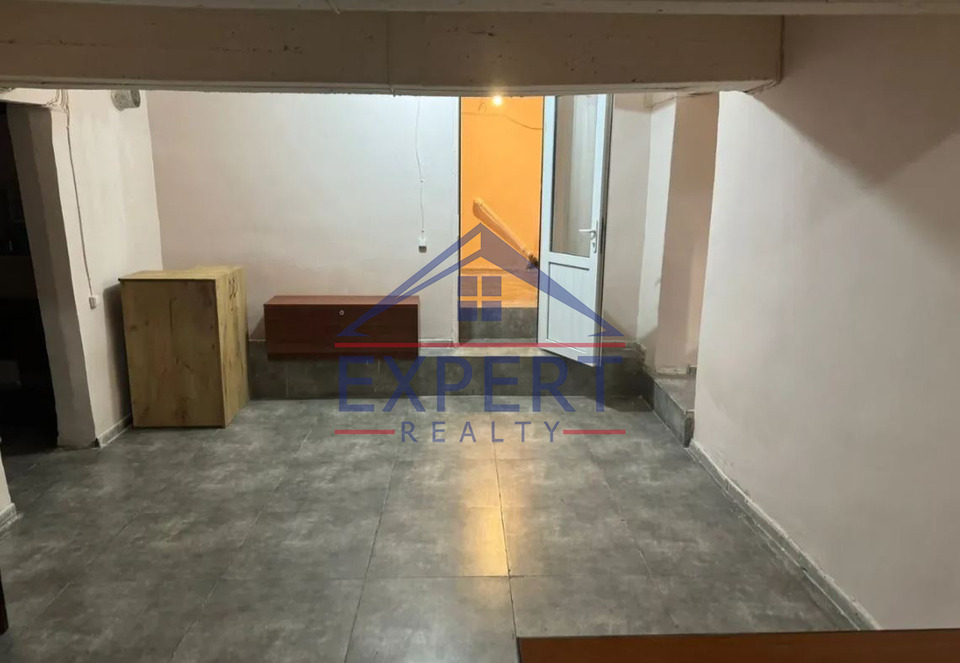 ԿԵՆՏՐՈՆ, ԴԵՐԵՆԻԿ ԴԵՄԻՐՃՅԱՆ ՓՈՂՈՑ, 80