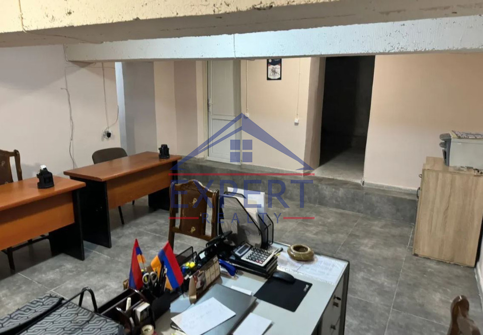 ԿԵՆՏՐՈՆ, ԴԵՐԵՆԻԿ ԴԵՄԻՐՃՅԱՆ ՓՈՂՈՑ, 80