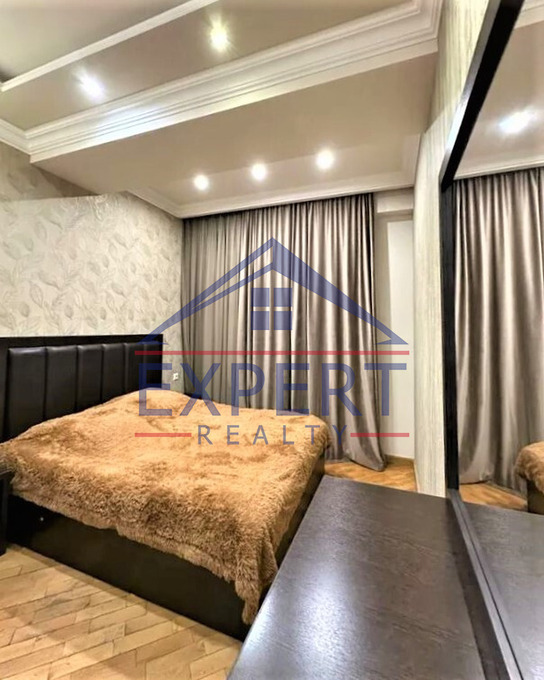 ԱՐԱԲԿԻՐ, ԿՈՄԻՏԱՍԻ ՊՈՂՈՏԱ, 4 ՍԵՆՅԱԿ
