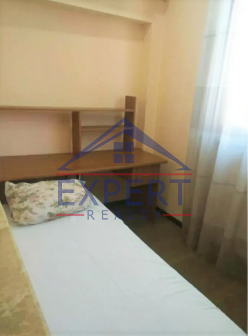 ԿԵՆՏՐՈՆ, ՊՈՒՇԿԻՆԻ ՓՈՂՈՑ, 2 ՍԵՆՅԱԿ