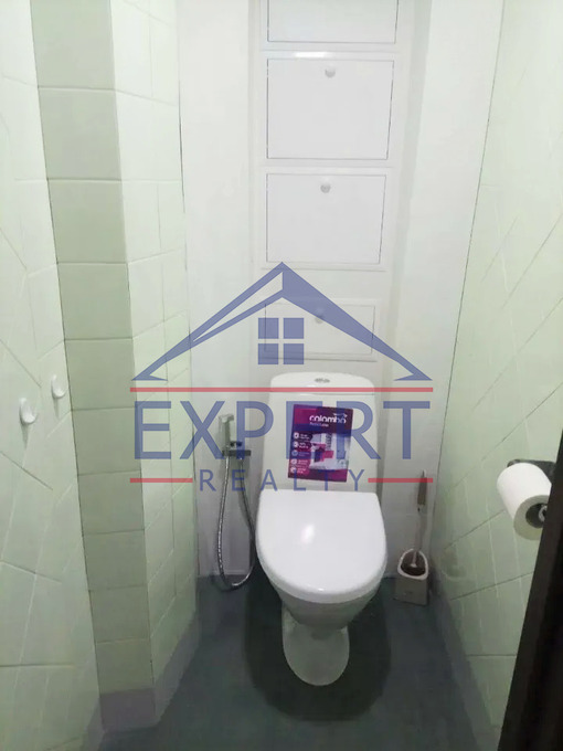 ԿԵՆՏՐՈՆ, ՊՈՒՇԿԻՆԻ ՓՈՂՈՑ, 2 ՍԵՆՅԱԿ