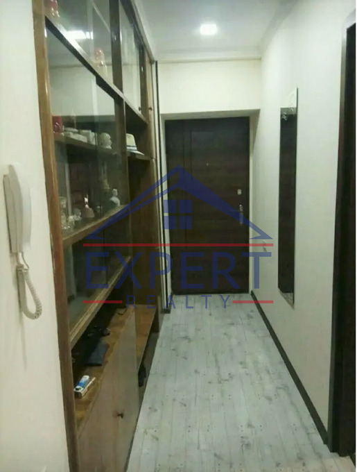 ԿԵՆՏՐՈՆ, ՊՈՒՇԿԻՆԻ ՓՈՂՈՑ, 2 ՍԵՆՅԱԿ