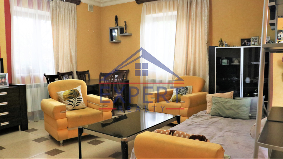 ԱՎԱՆ, ՊԱՐՈՒՅՐ ՍԵՎԱԿ ԹԱՂԱՄԱՍ, 3 ՀԱՐԿԱՆԻ ԱՌԱՆՁՆԱՏՈՒՆ