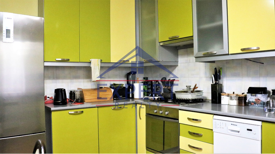 ԱՎԱՆ, ՊԱՐՈՒՅՐ ՍԵՎԱԿ ԹԱՂԱՄԱՍ, 3 ՀԱՐԿԱՆԻ ԱՌԱՆՁՆԱՏՈՒՆ