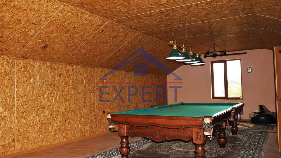 ԱՎԱՆ, ՊԱՐՈՒՅՐ ՍԵՎԱԿ ԹԱՂԱՄԱՍ, 3 ՀԱՐԿԱՆԻ ԱՌԱՆՁՆԱՏՈՒՆ