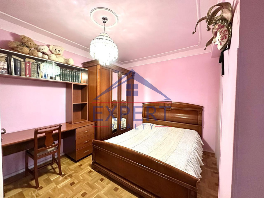 ԱՐԱԲԿԻՐ, ՄԱՄԻԿՈՆՅԱՆՑ ՓՈՂՈՑ, 3 ՍԵՆՅԱԿ