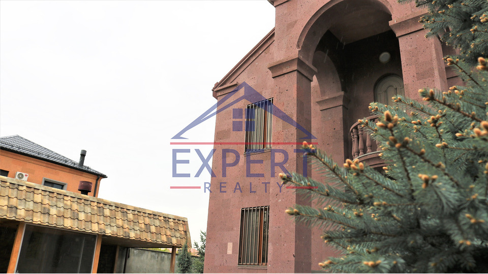 ԱՎԱՆ-ԱՌԻՆՋ, ՊԱՐՈՒՅՐ ՍԵՎԱԿ ԹԱՂԱՄԱՍ, 2 ՀԱՐԿԱՆԻ ԱՌԱՆՁՆԱՏՈՒՆ