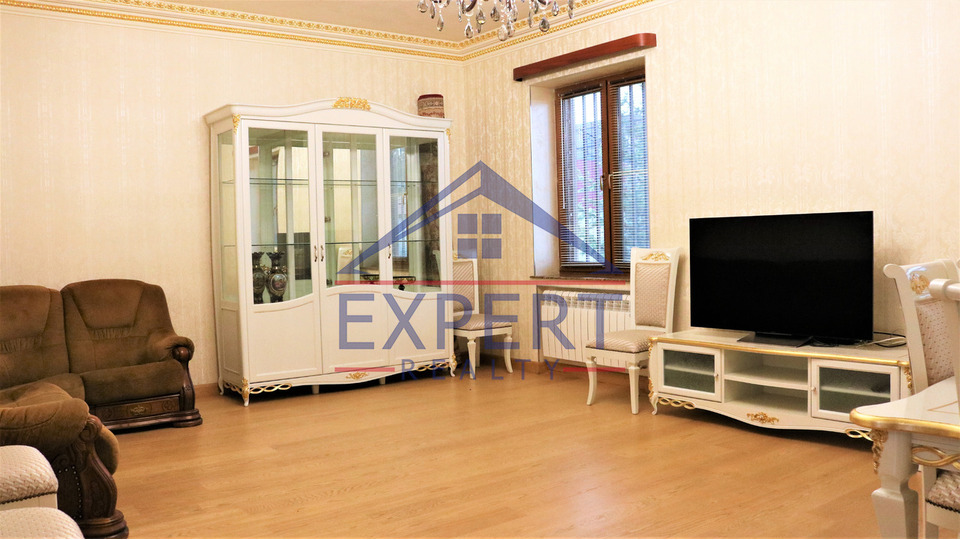 ԱՎԱՆ-ԱՌԻՆՋ, ՊԱՐՈՒՅՐ ՍԵՎԱԿ ԹԱՂԱՄԱՍ, 2 ՀԱՐԿԱՆԻ ԱՌԱՆՁՆԱՏՈՒՆ