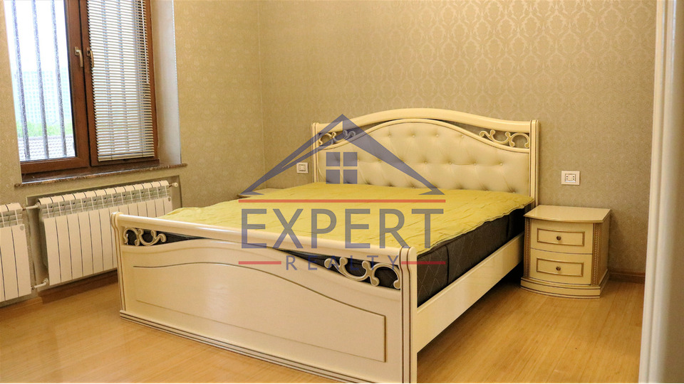 ԱՎԱՆ-ԱՌԻՆՋ, ՊԱՐՈՒՅՐ ՍԵՎԱԿ ԹԱՂԱՄԱՍ, 2 ՀԱՐԿԱՆԻ ԱՌԱՆՁՆԱՏՈՒՆ